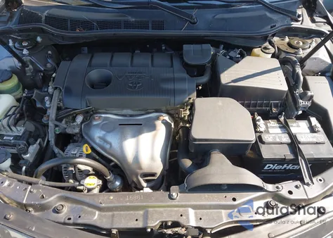 2010 Toyota Camry Xle z USA, uszkodzony, nr VIN 4T4BF3EK1AR077846